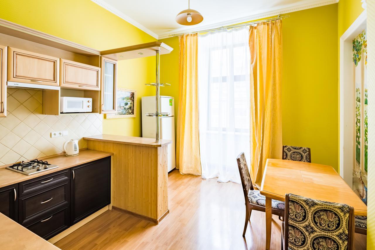 2 Virmens'Ka Apartment Lviv Exterior photo