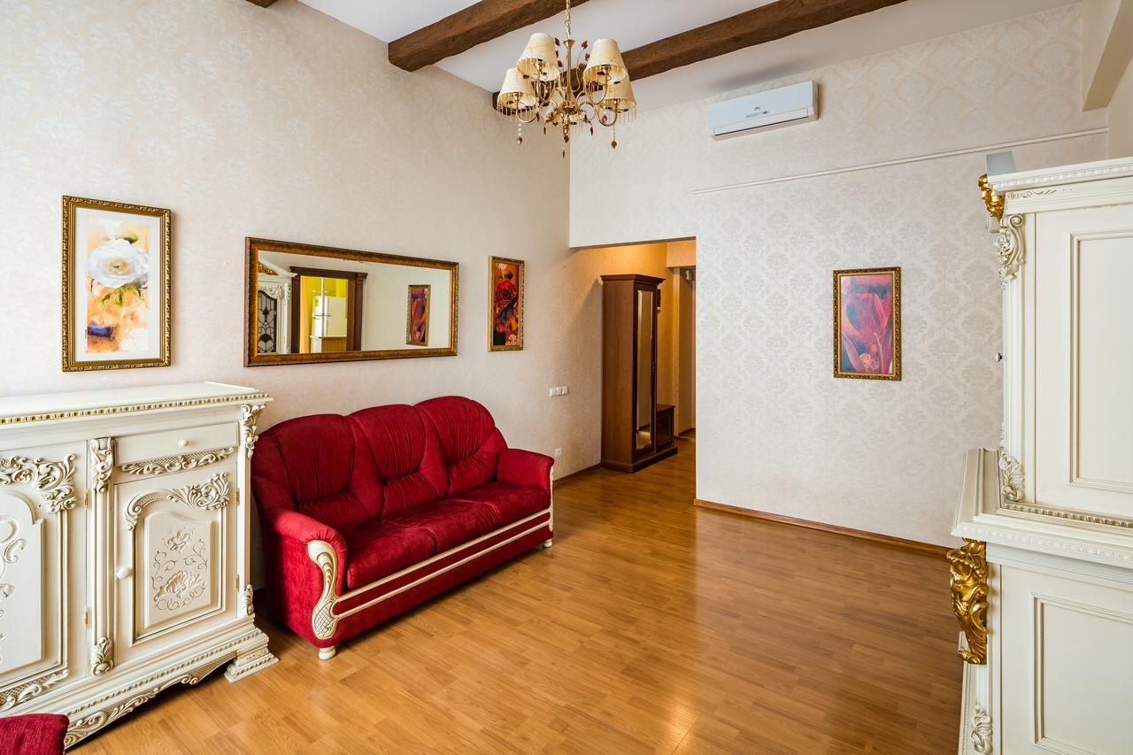 2 Virmens'Ka Apartment Lviv Exterior photo
